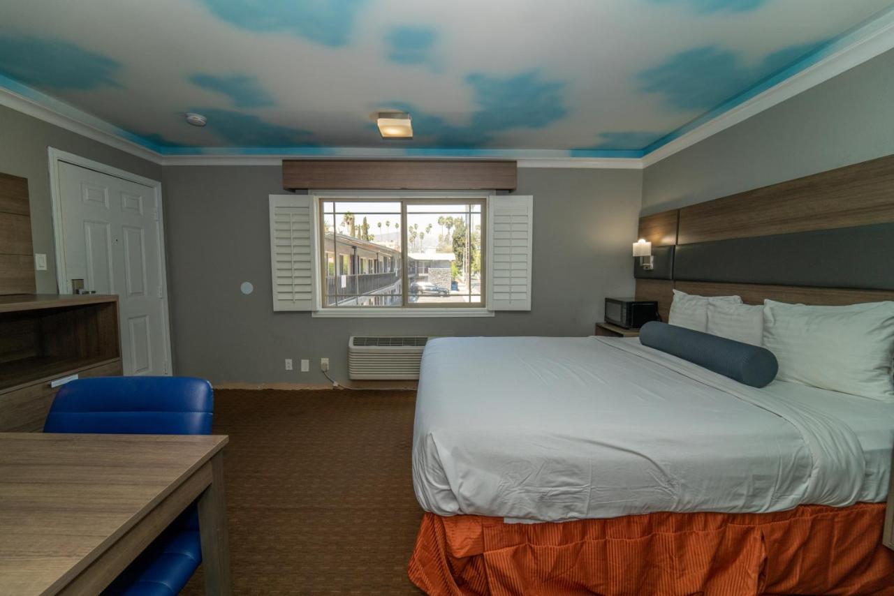 Hollywood Palms Inns & Suites Los Angeles Eksteriør bilde